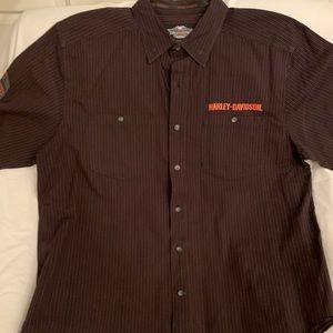 Black/small orange stripe garage shirt